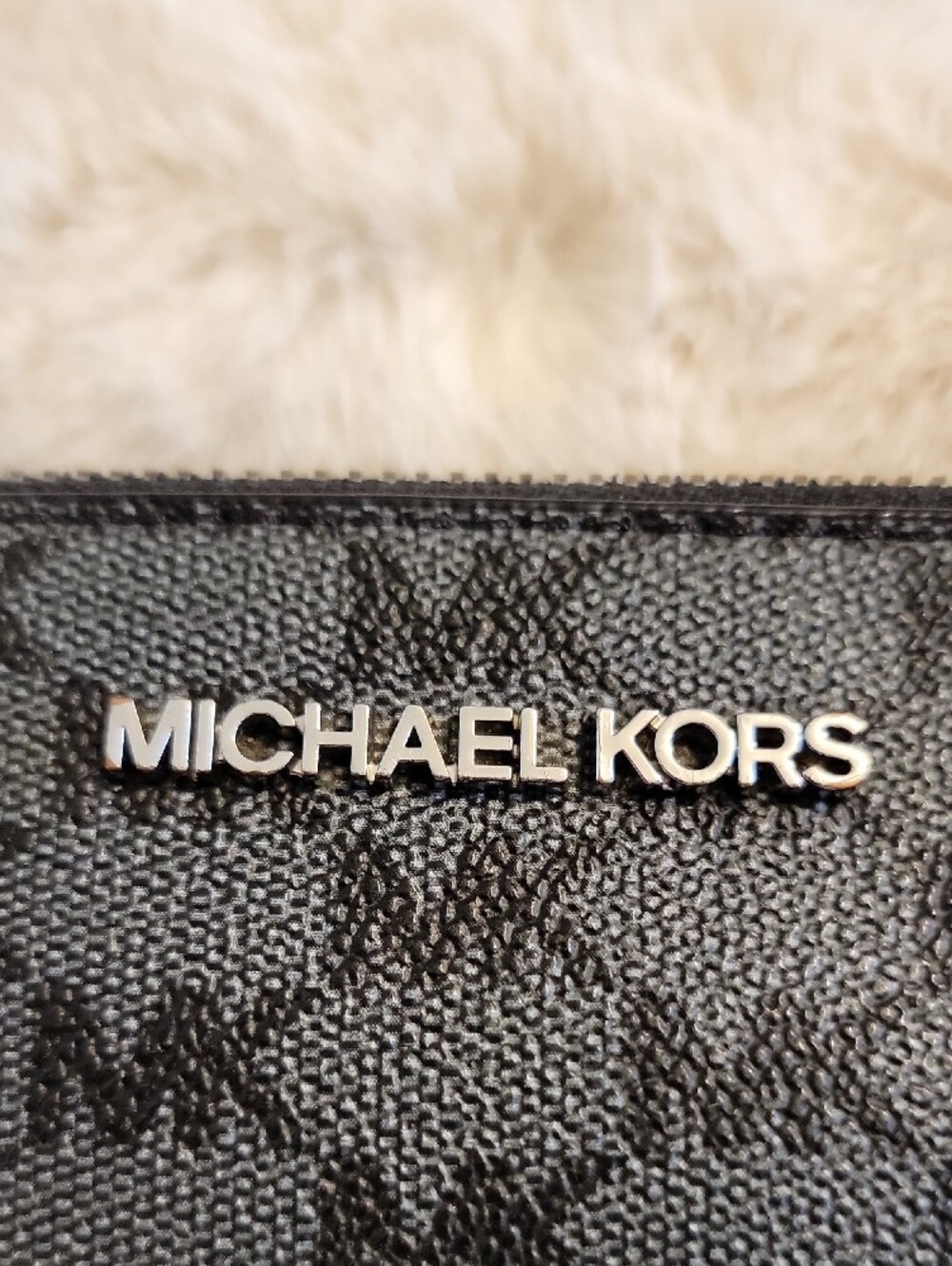 Michael Kors Black MK With silver Logo Wristlet Clutch NWOT - Picture 3 of 10